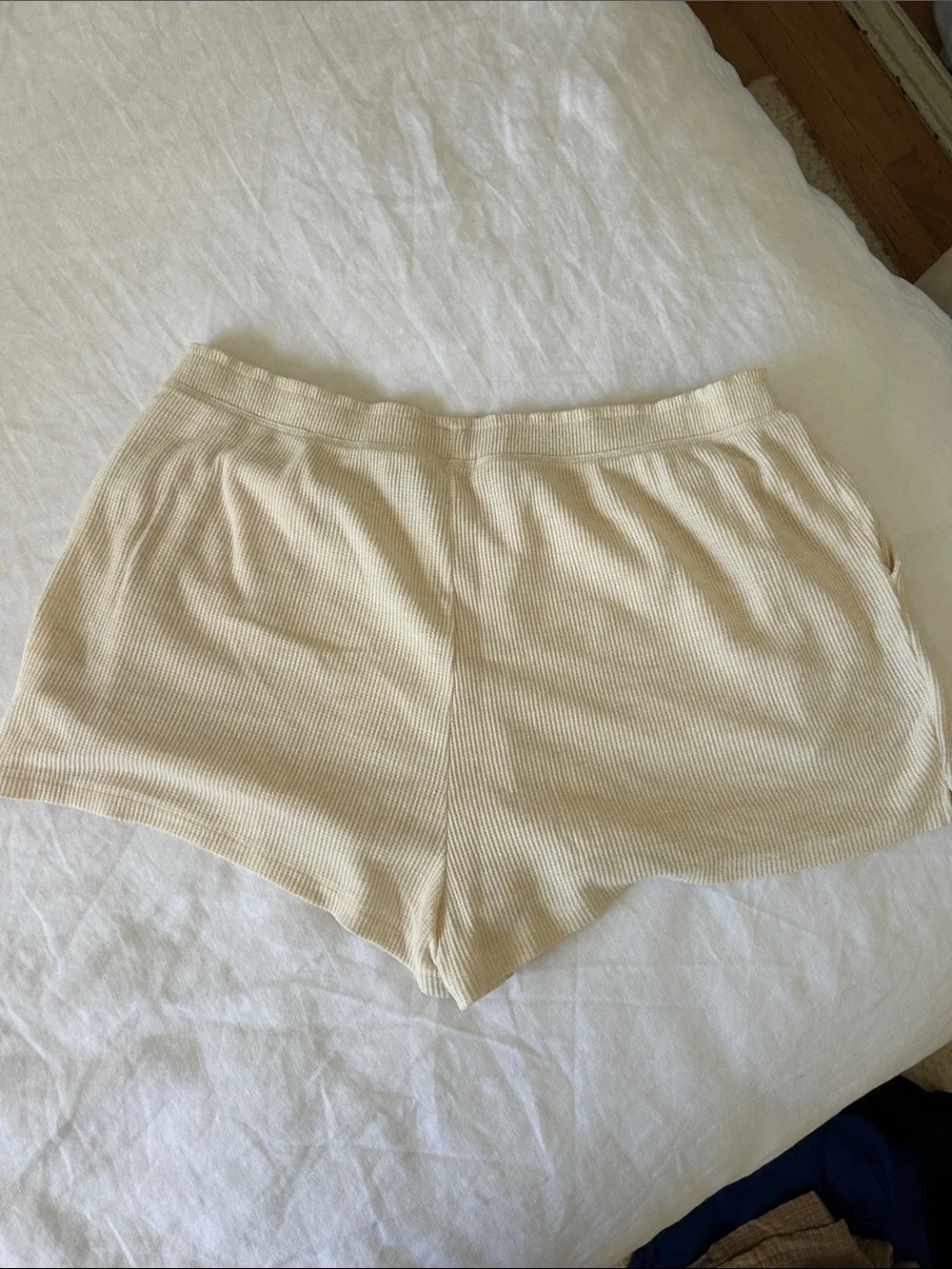 ZSupply Ribbed Button-Front Lounge Shorts - Picture 5 of 5